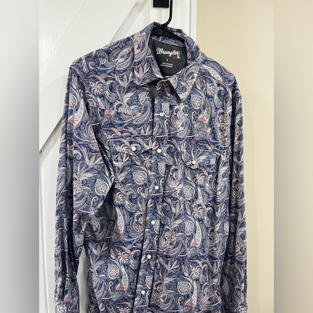 NWOT Wrangler 20X Pearl Snap